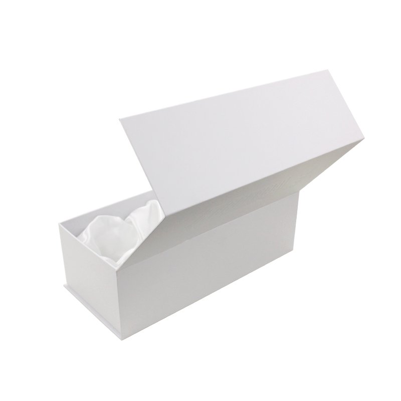 Custom Logo Printed Luxury Rigid Paper white Closure Magnet Paper Box Shoe packaging Magnetic Gift Box