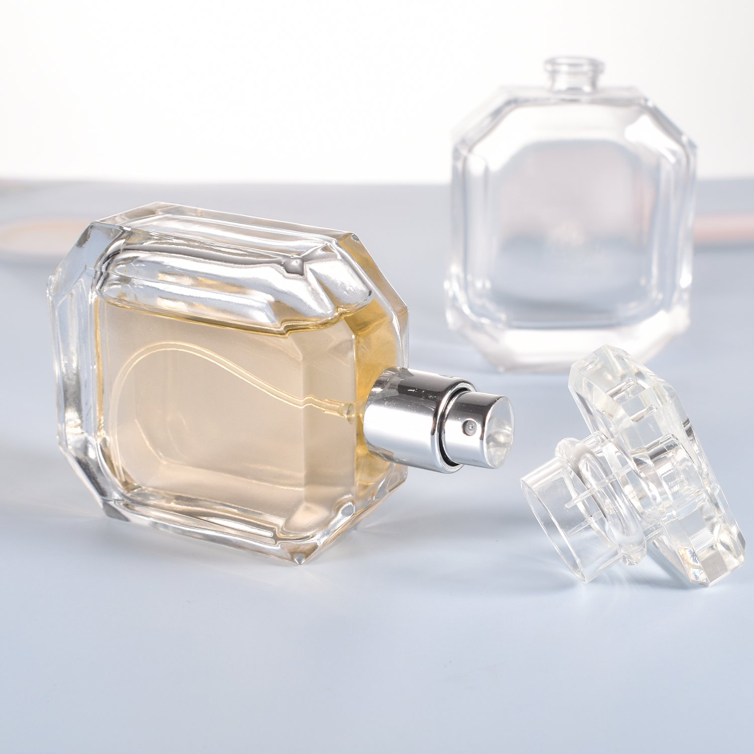 Wholesale New 30ml Luxury Square Perfume Spray Glass Bottle 1oz Cuboid Cologne sample bottles for men
