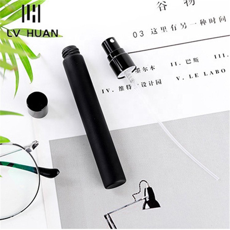 China Wholesale Custom Men's 5ml 10ml Frosted Glass Spray Bottle Black Matte Cosmetic Sample Glass Spray Perfume Bottle Small