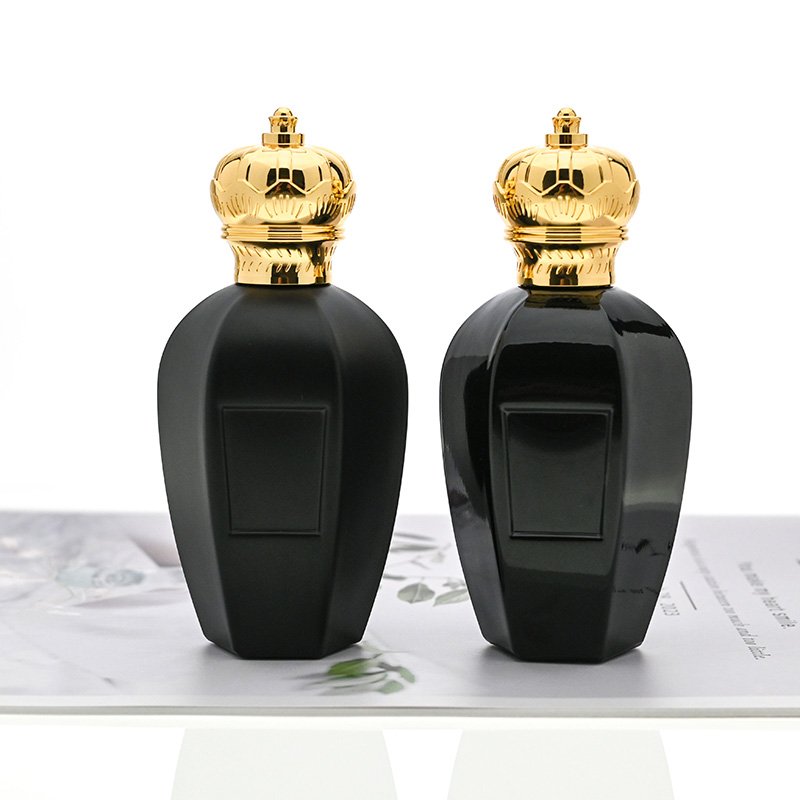 Luxury matte black shining black spray crimp empty 50ml glass perfume bottle with gold zamac cap