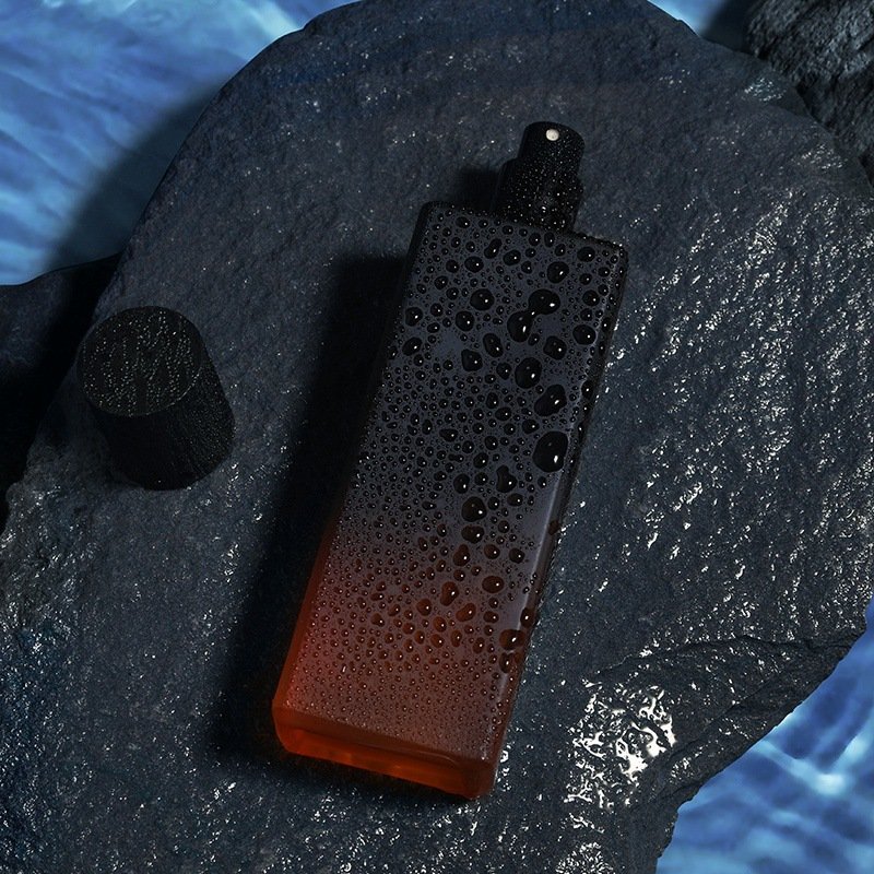 OEM High Quality Men's Perfume Natural Long Lasting Fresh Aquatic Woody Woody Flowers fruits Fragrance Men Perfume Private Label