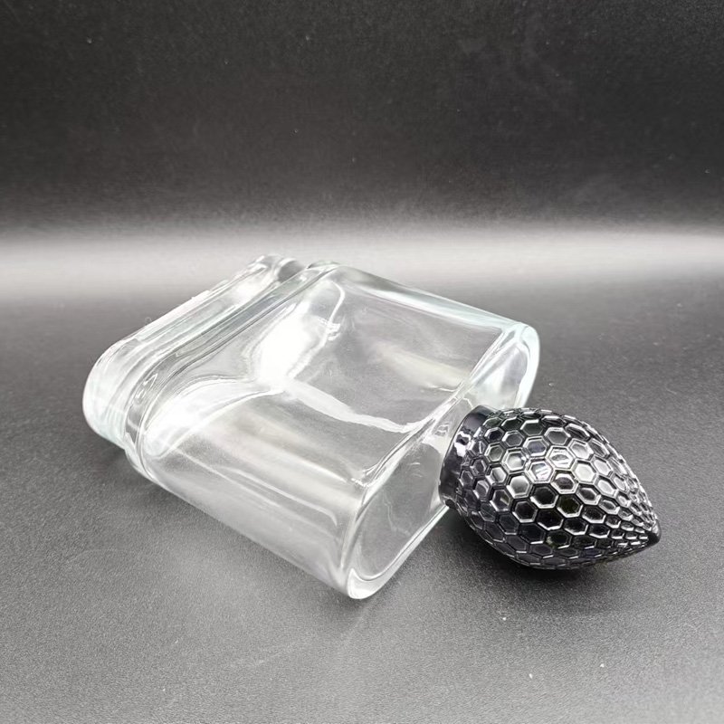 High Quality Men's Perfume Empty 50ml Perfume Spray Glass Bottle with Black Cap