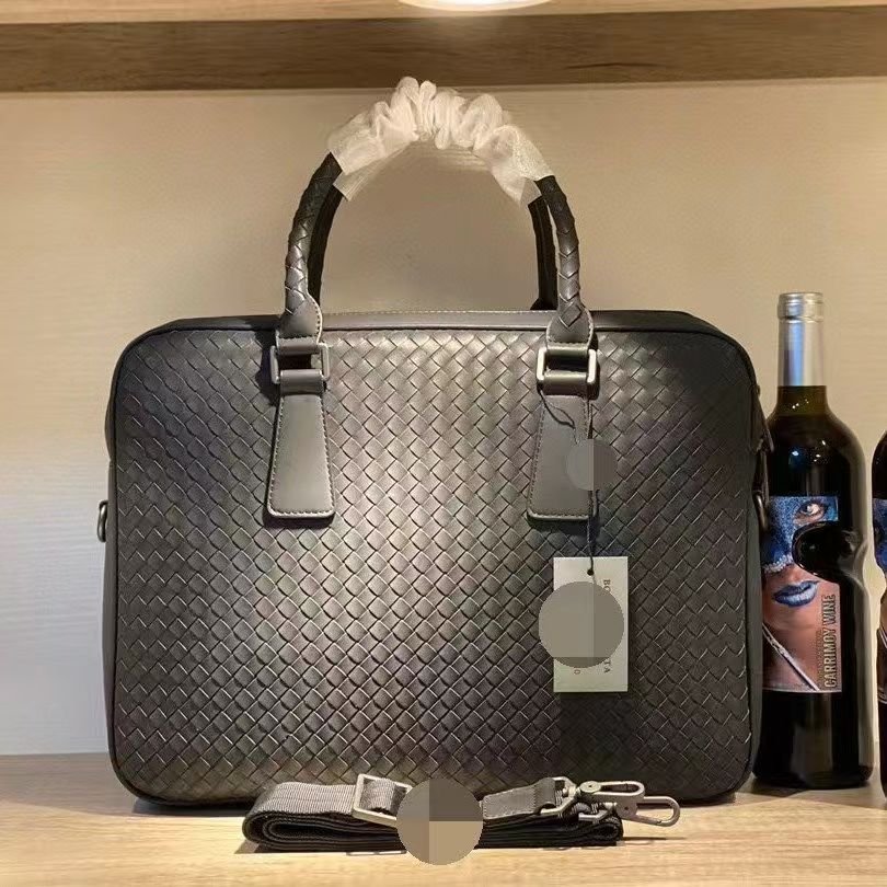 Handbag male briefcase Casual business single shoulder crossbody bag fashion brand new horizontal leather men's office bag