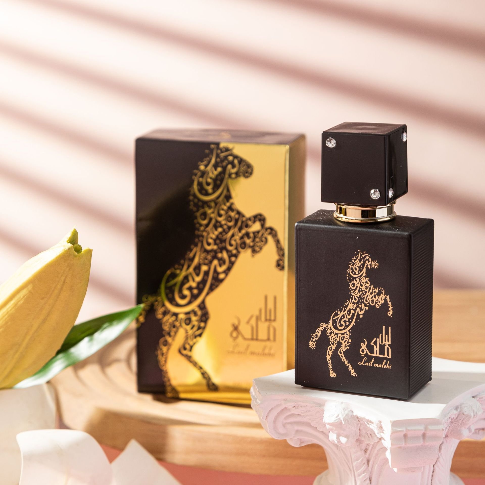A batch of high-quality men's Arabian lasting fragrance non-pungent Middle East Dubai Premium perfume