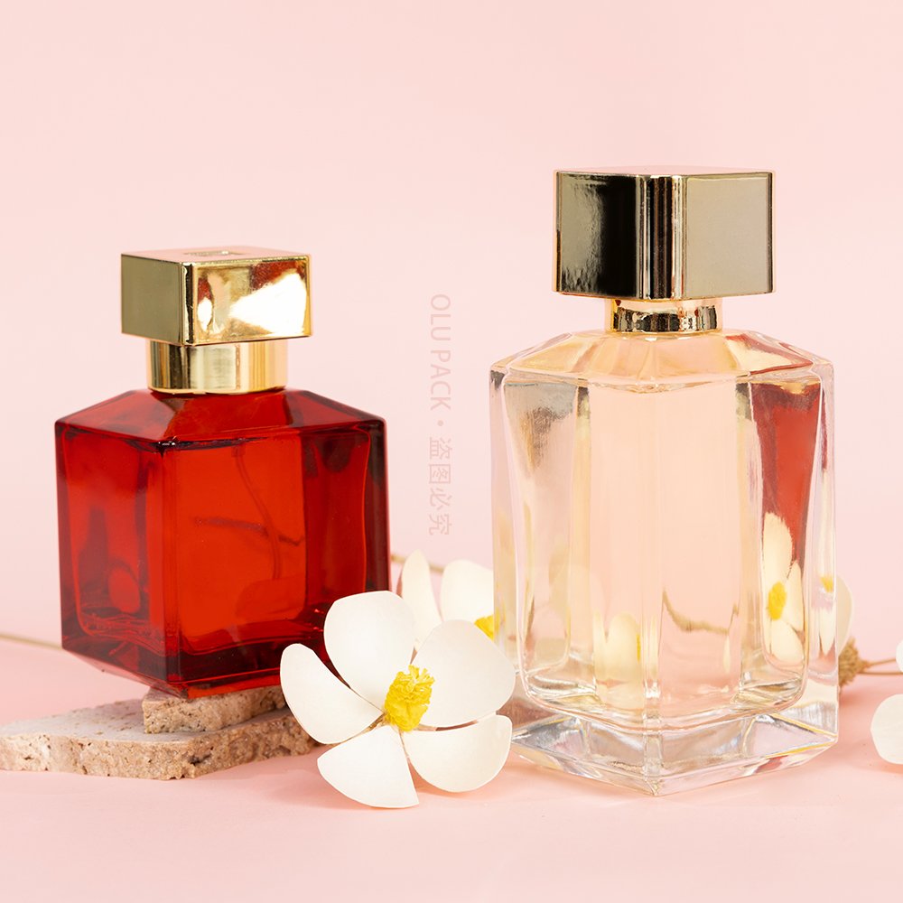 Cheap Buy Crimp Finish Empty Transparent Square 70 ML Men's Cologne Women Perfume Oil Cosmetic Toner Glass Sprayer Bottle