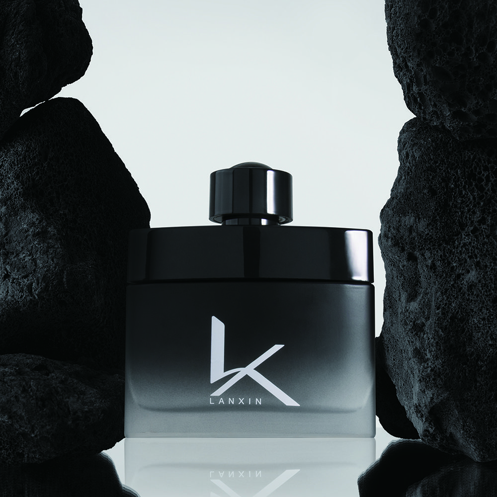 Wholesale Custom 50ml Men's Perfume Bottle With Box 50 ml Unique Empty Glass Black Perfume Spray Bottle