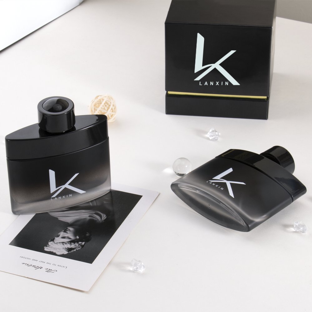 Wholesale Custom 50ml Men's Perfume Bottle With Box 50 ml Unique Empty Glass Black Perfume Spray Bottle
