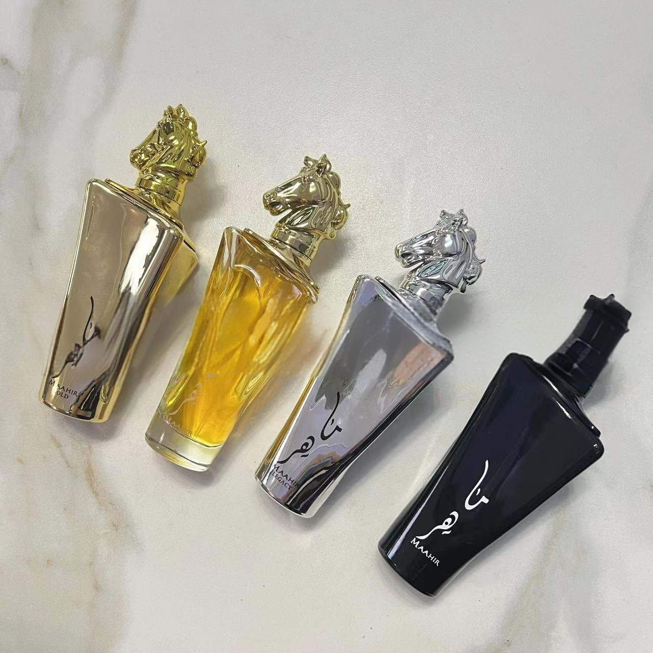 YeLaiXiang High quality 100ML Luxury black horse head Gift Box Dubai United arabic Emirates Lasting fragrance men's perfume