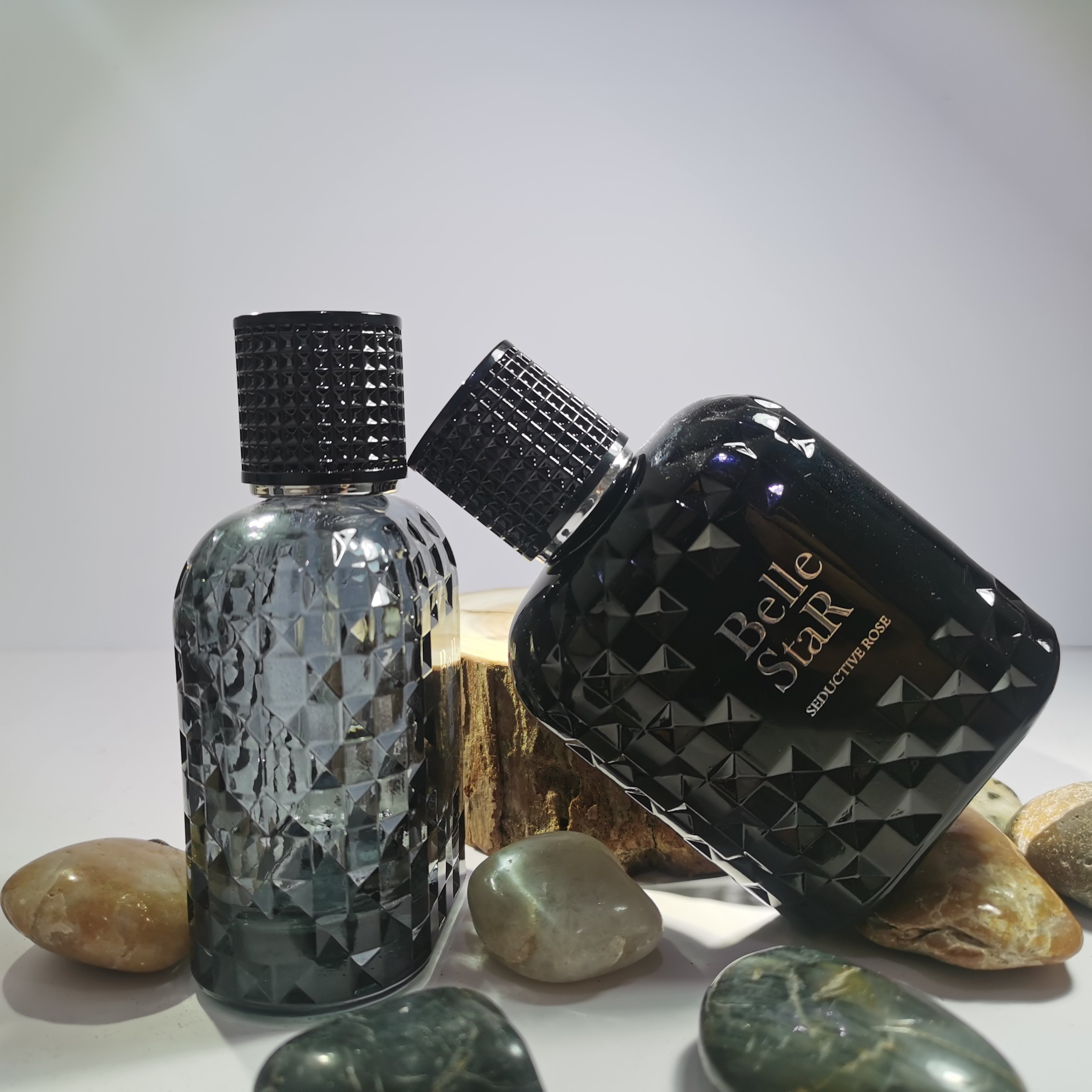 Free sample mysterious black sexy men's perfume flat round luxury glass spray bottle with black cap