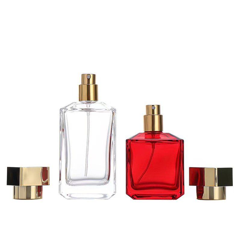 The manufacturer sells 70ml perfume bottle, daily fine spray glass bottle, men's portable water replenishing spray empty bottle