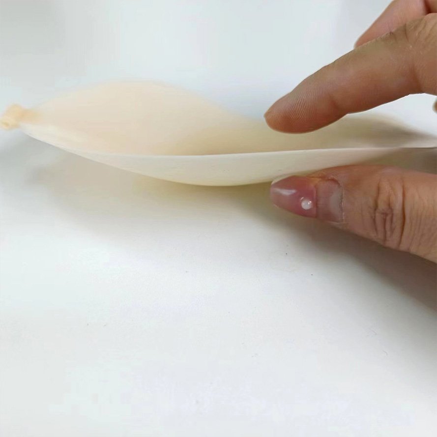 Hot sale Solid state invisible Strapless Mango push up Sticky Petals Breast lift Pasties Nipple cover Adhesive Silicone bra