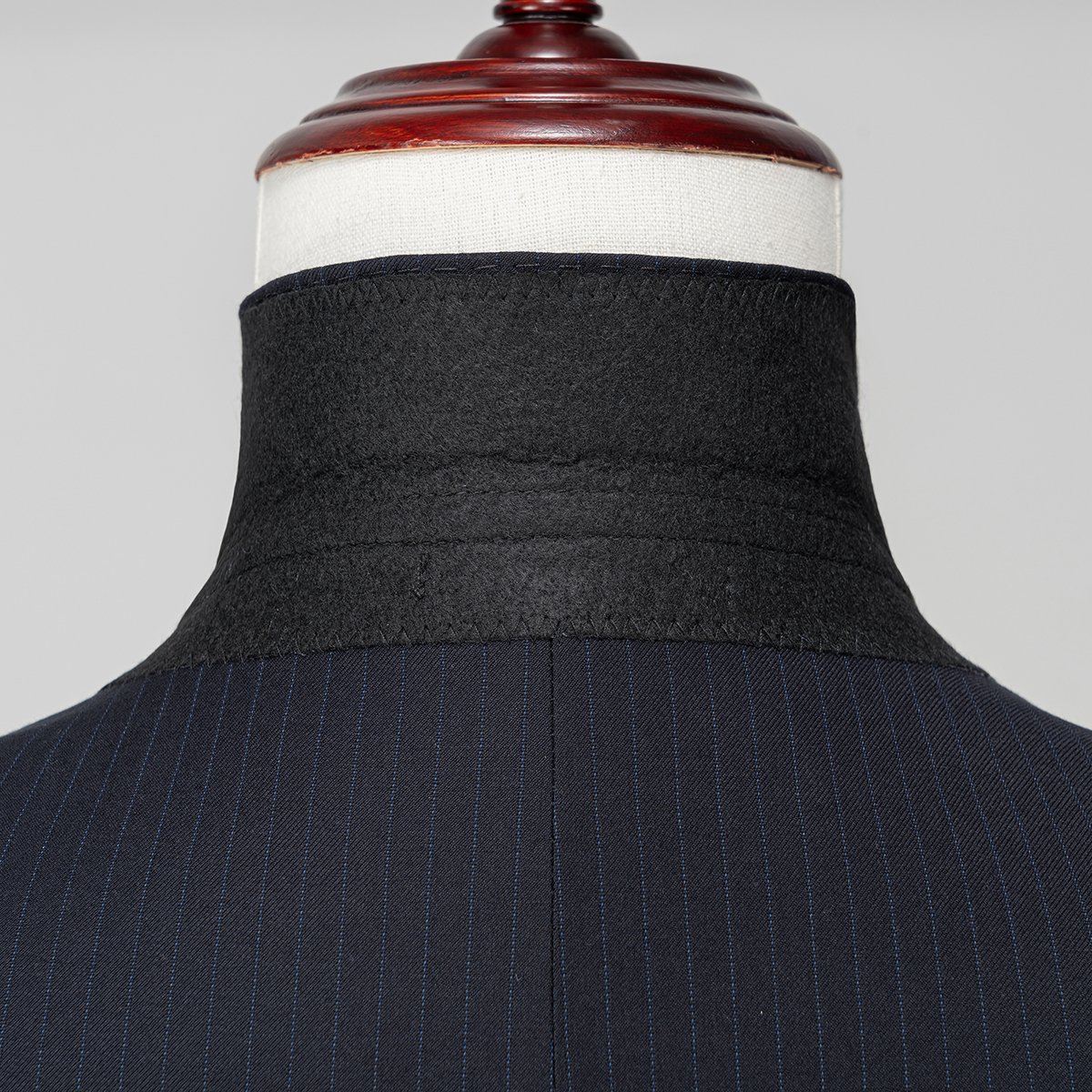 Men's Navy blue Two-Button 3-Piece Narrow Stripe Single Breasted Business Style with V-Neck Collar Closure Bridegroom Suit 9103