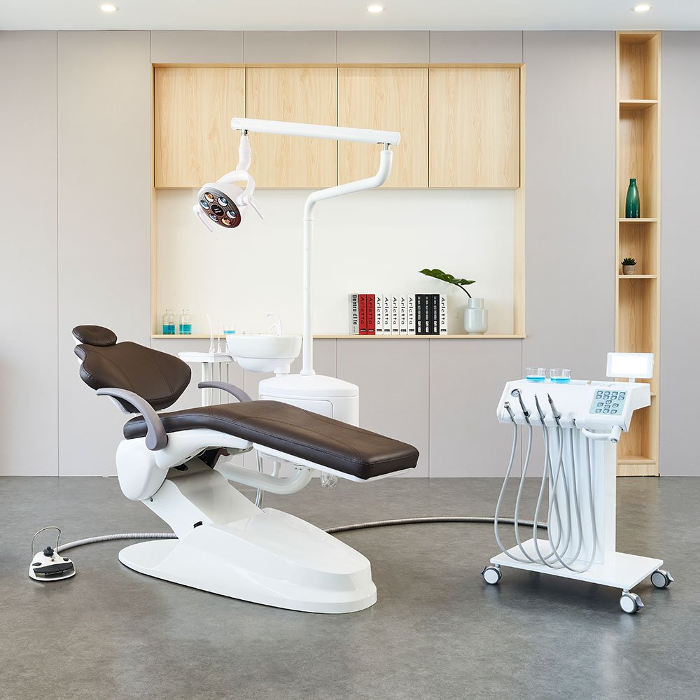 Italy Safety Efficient operation new era dental chair with other dental equipment LED surgical lamp for clinic dentist ODM/OEM