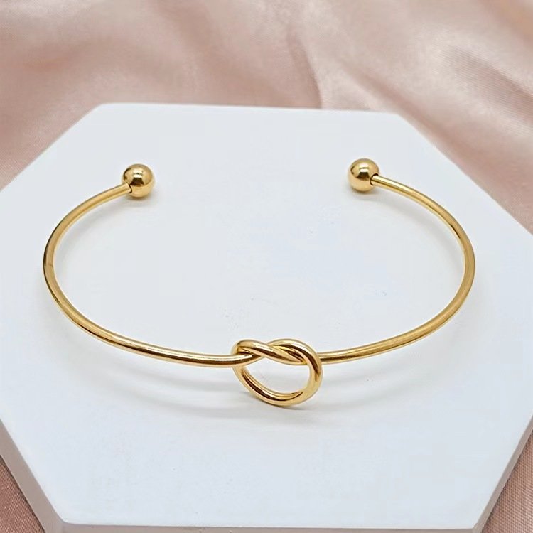 Exclusive for cross-border stainless steel knotted bracelet Manual polishing vacuum electroplating