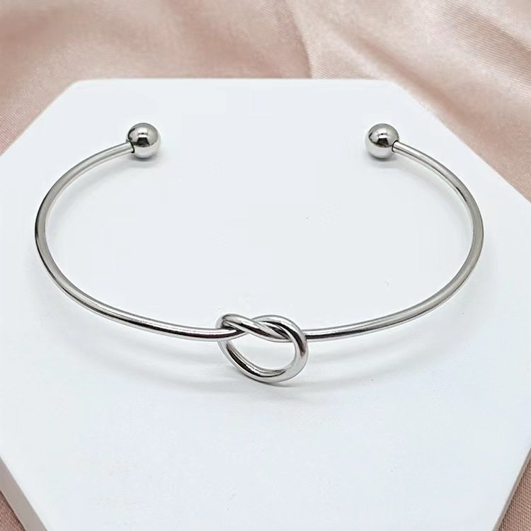 Exclusive for cross-border stainless steel knotted bracelet Manual polishing vacuum electroplating