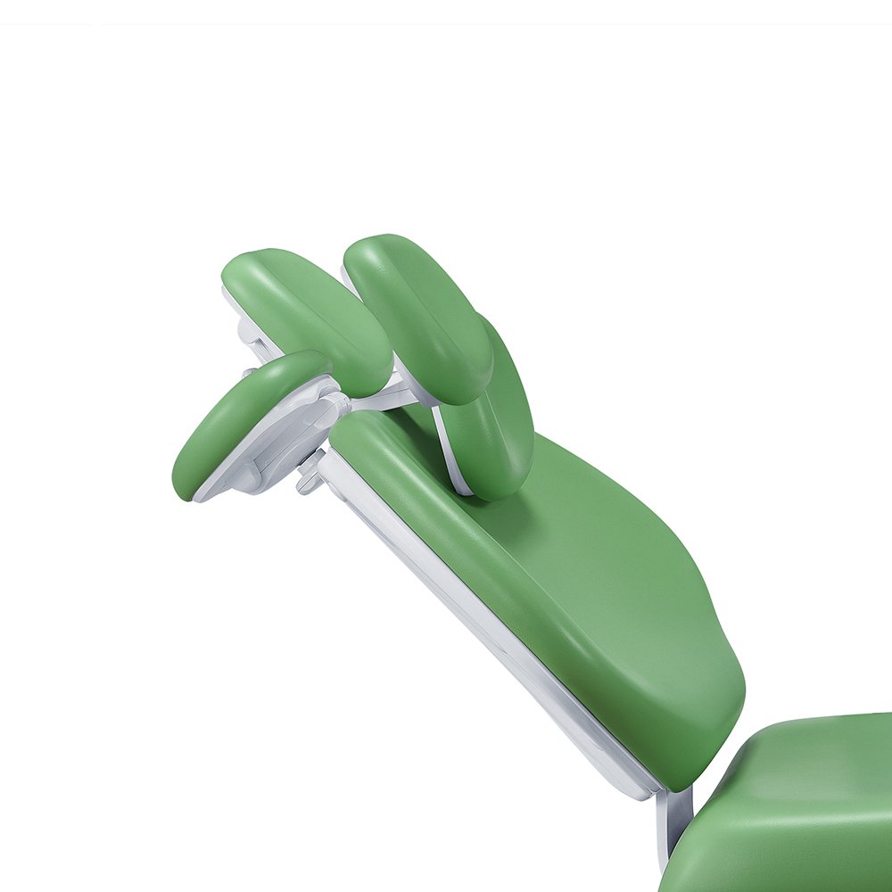 economic dentist equipment with dental lamp and doctor tray