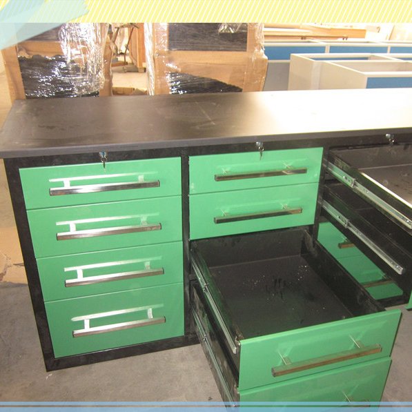 With 20 drawers new garage shed storage workbench tool cabinet