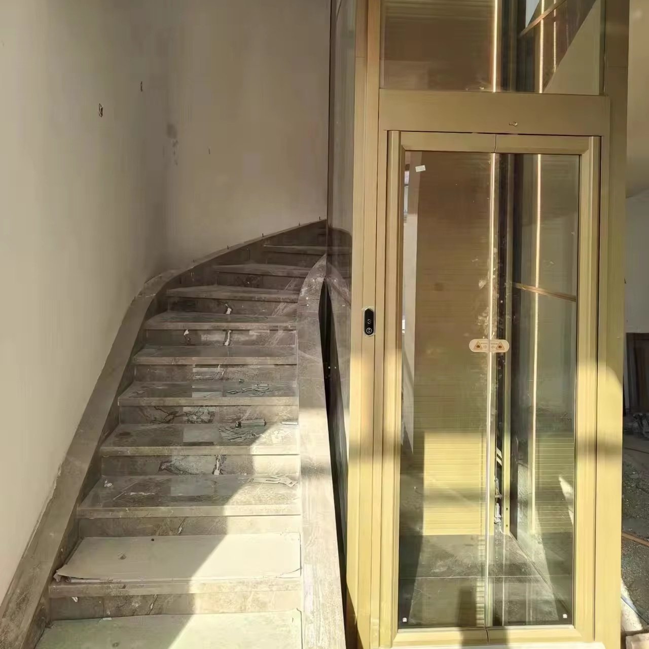 2-5 Person indoor outdoor elevator for disabled freight warehouse lifting equipment construction commercial lifts for buildings