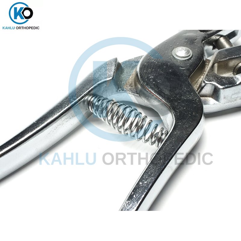 Veterinary Equipment, Ear Mark Forceps Pig Ear Pliers Cattle and Sheep Veterinary Instruments By KAHLU ORTHOPEDIC