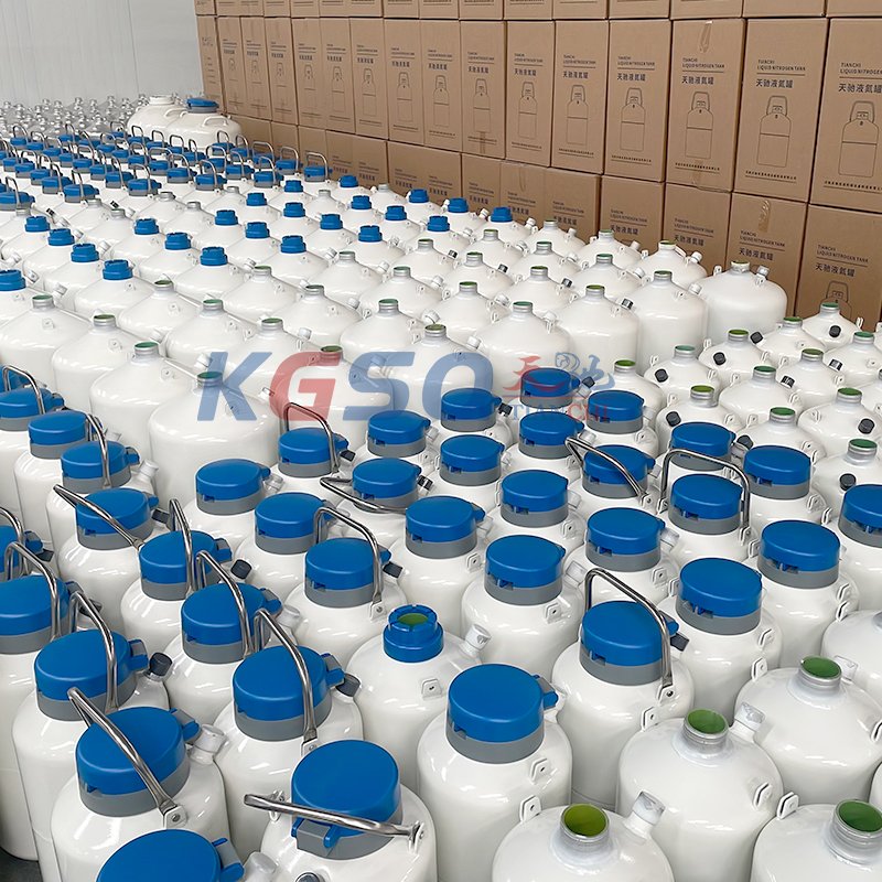 Veterinary Instrument Container Small Portable Semen Cylinder Dewar Liquid Nitrogen Tank With Racks For Cell Storage