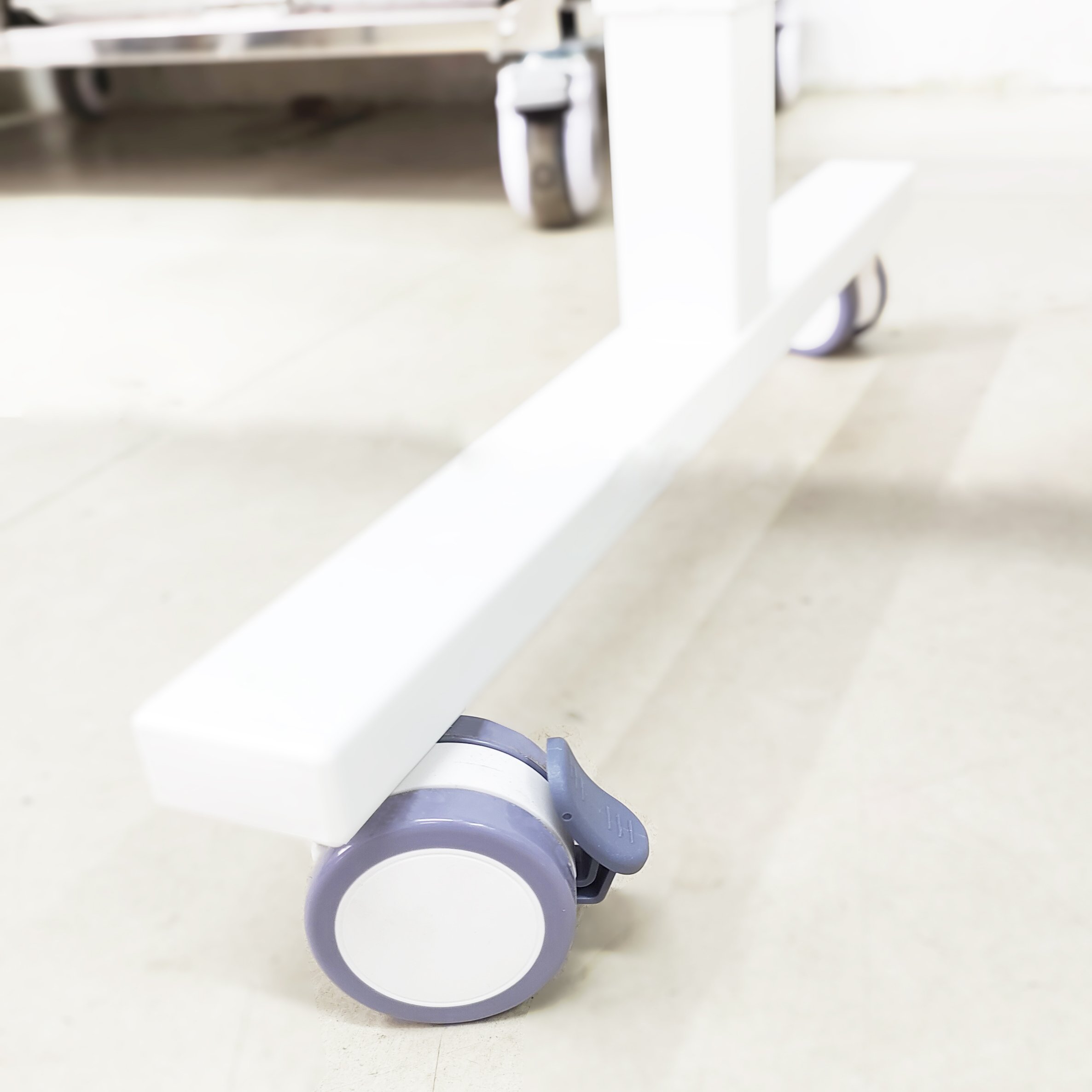 High quality stainless steel Hospital Furniture Operation instrument table Hand operated lifting auxiliary table