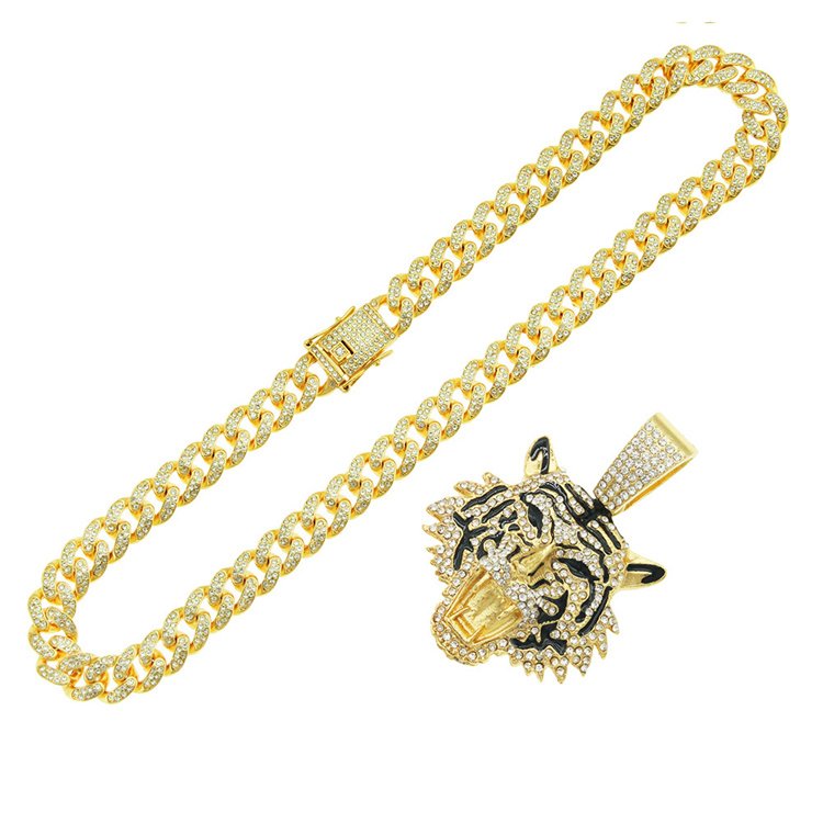European and American Full of diamond painting gas guzzler head pendant Cuban chain necklace trendy nightclub men's necklace