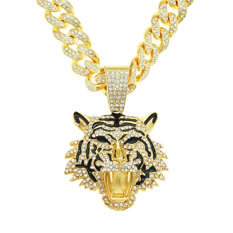 European and American Full of diamond painting gas guzzler head pendant Cuban chain necklace trendy nightclub men's necklace
