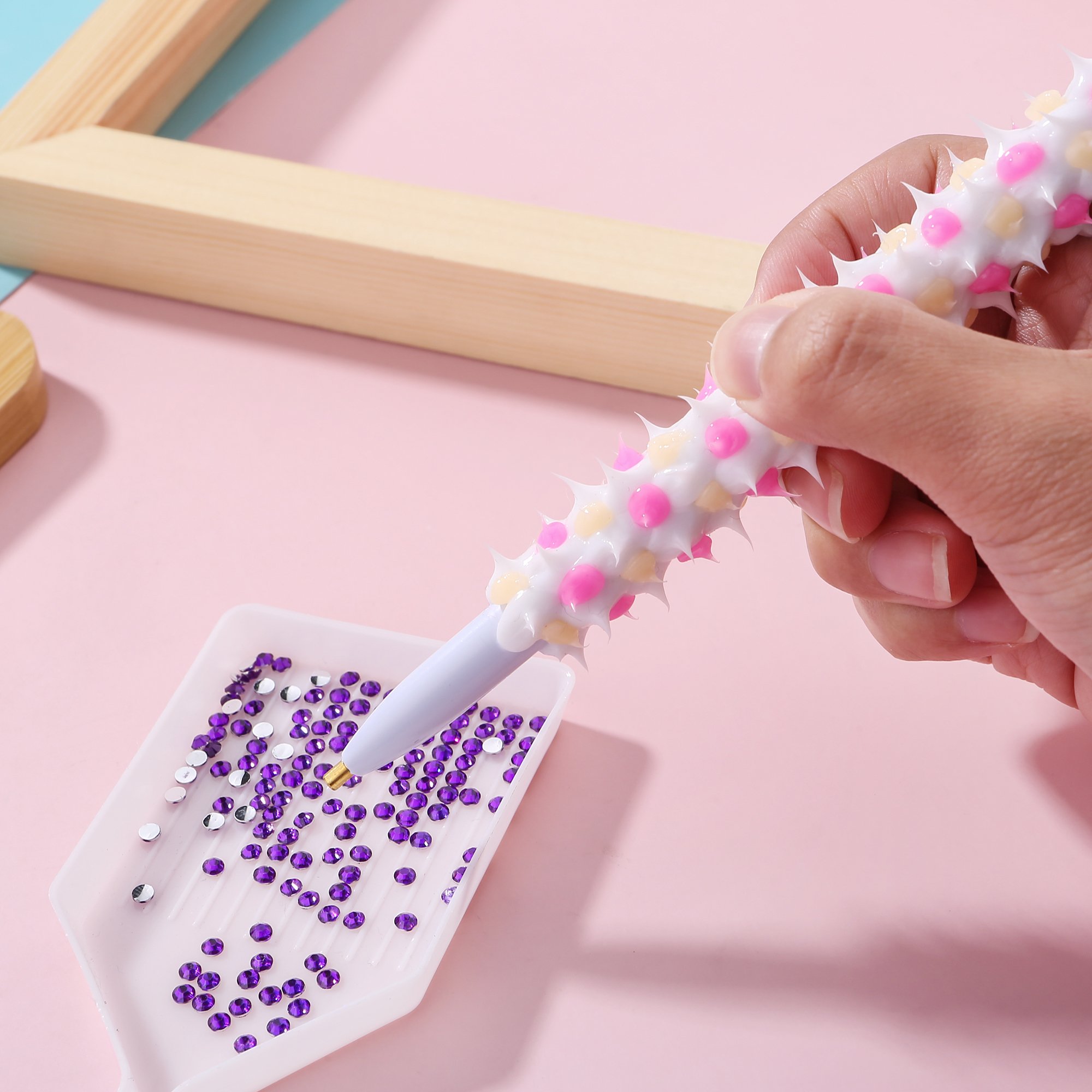 Wholesale DIY Diamond Painting Pen Comfort Hand Feeling Design Colored 5d Diamond Painting Drill Pen