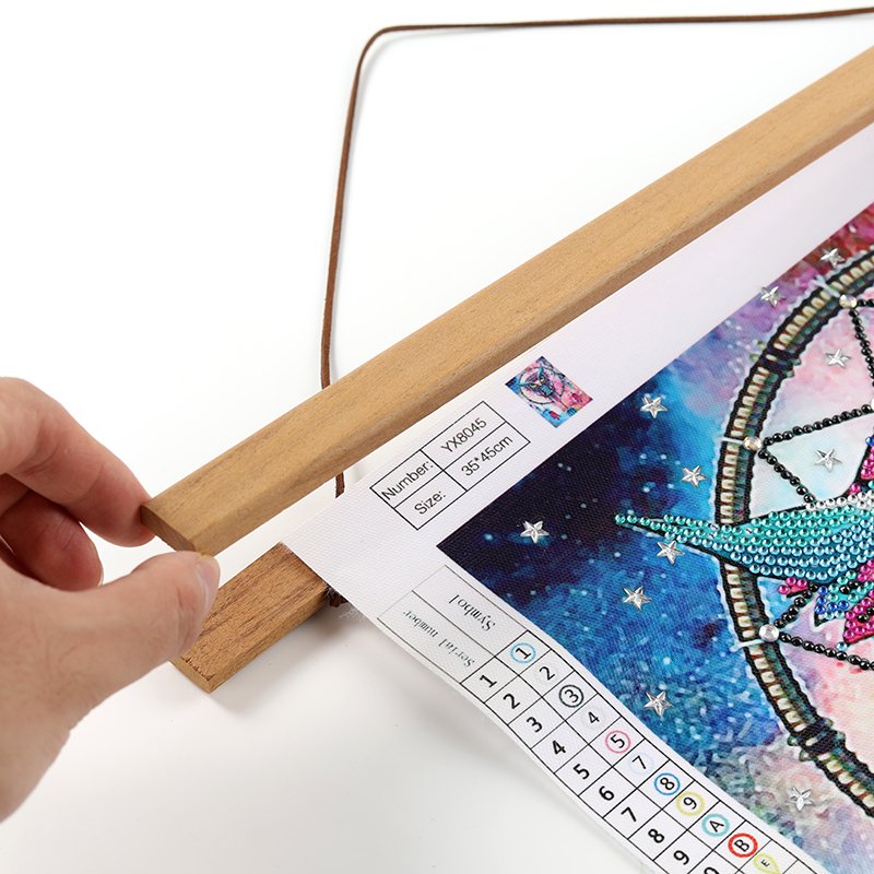 Custom Design 5d Diamond Painting Wooden Magnetic Photo Frame Oil Painting Artworks Hanging Shaft Frame