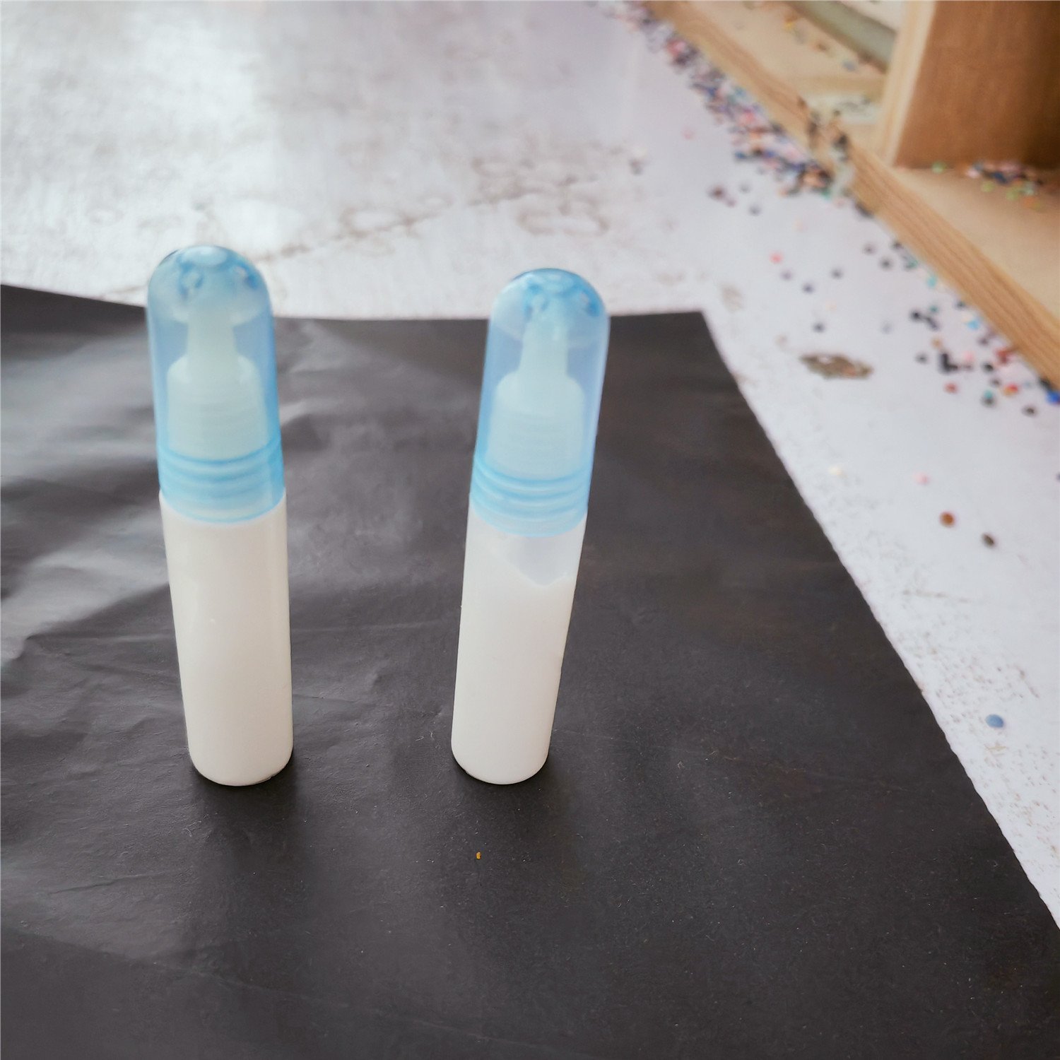 R-Glue White Water-based Acrylic Emulsion Canvas Pouring Glue Drill Sticky Tool Diamond Painting Adhesive