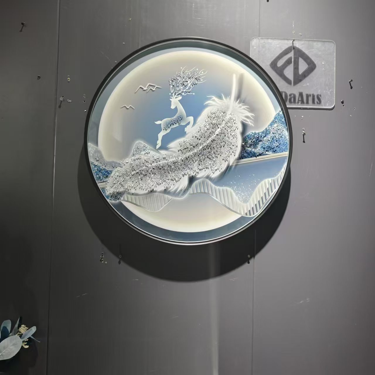 60cm With diamond feather Factory price Aluminum alloy frame Crystal High gloss painting silent hanging wall decor customizable
