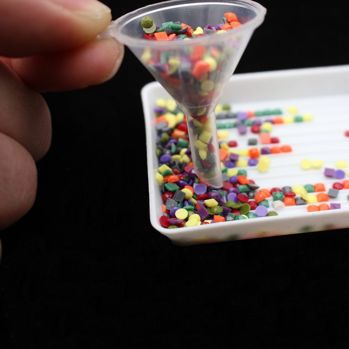 Square/Round Diamond Painting Accessories Plastic Funnel Tool Diamond Embroidery Resin Drill Granules Collection Container