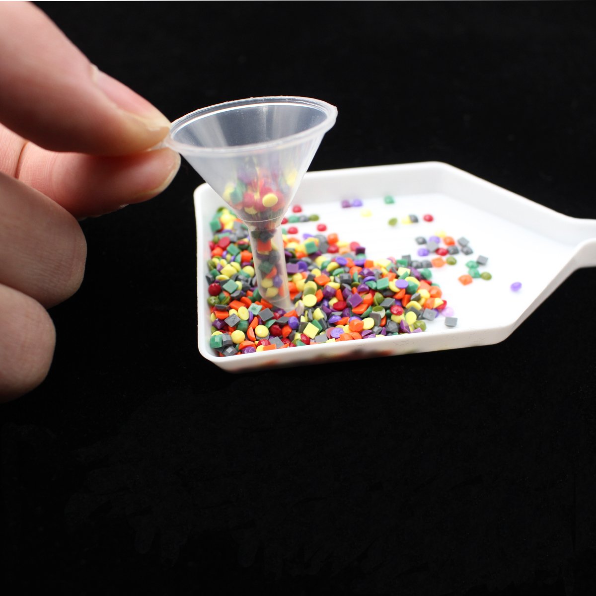 Square/Round Diamond Painting Accessories Plastic Funnel Tool Diamond Embroidery Resin Drill Granules Collection Container