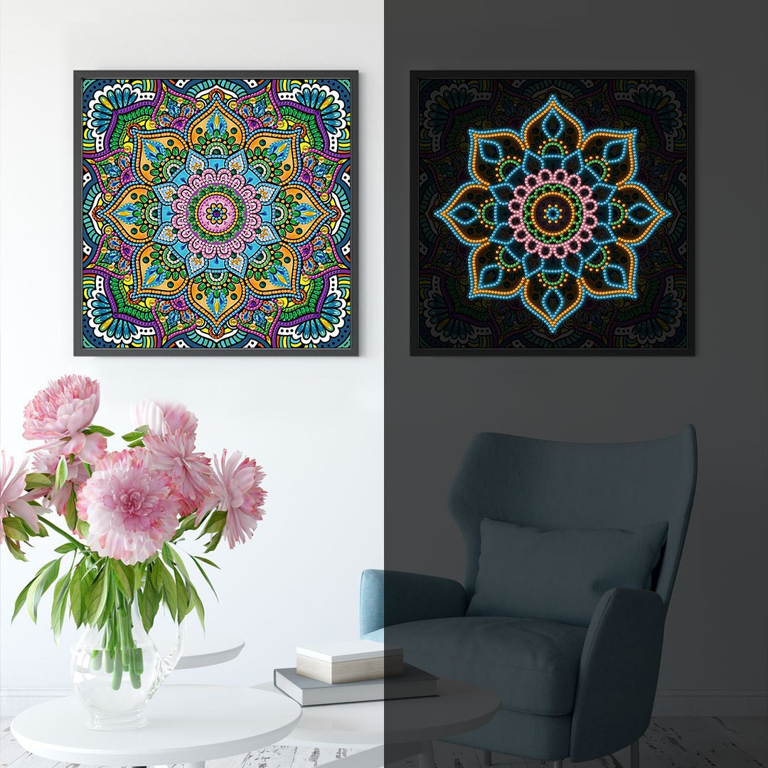 New 5D DIY Diamond Painting Luminous Glow In Night Shiny Special Diamond Painting For Living room