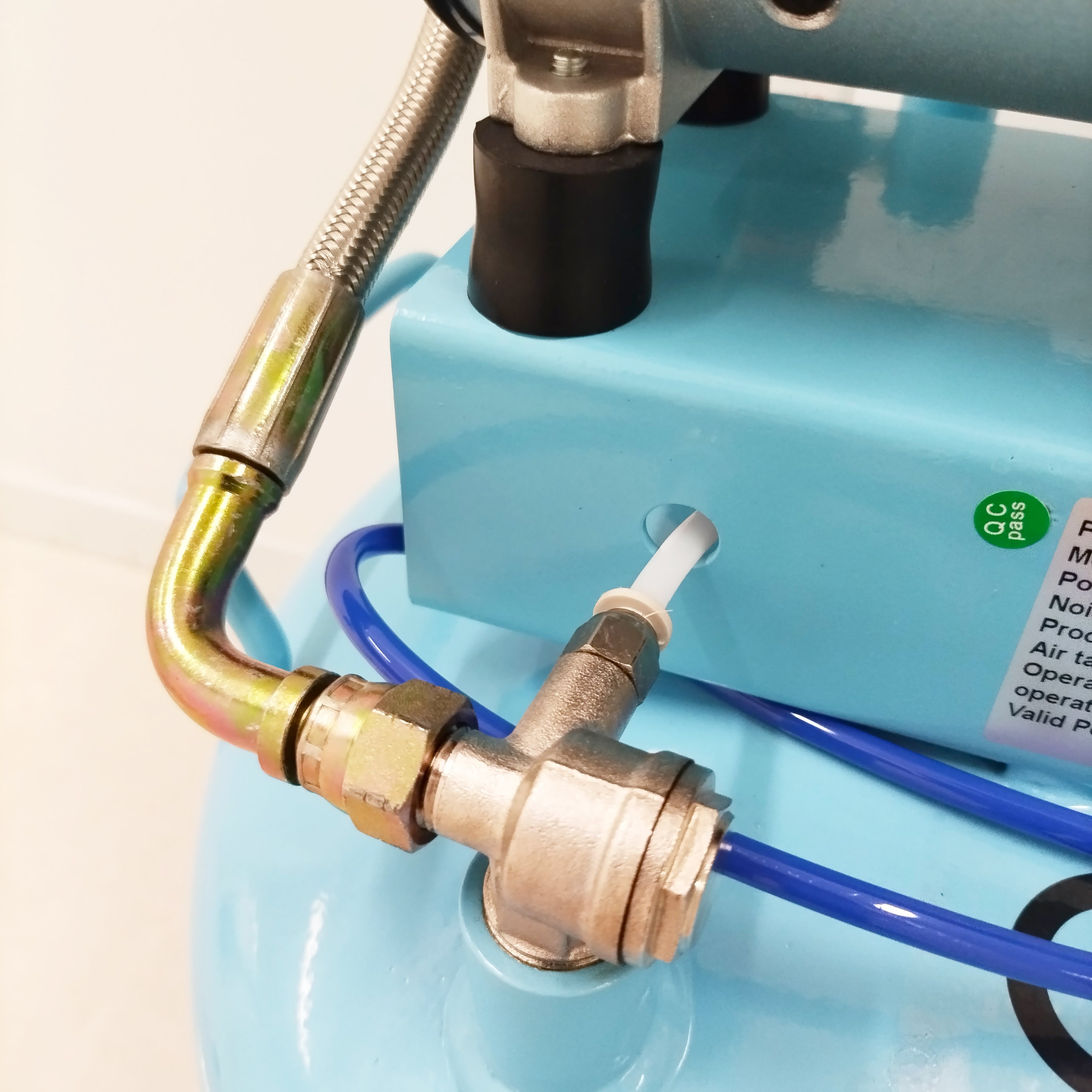 Industrial Dental Clinic Mini 40L Oil Free 130L/min Air Flow Pump High Speed Handpiece Oilless Silent Air Compressor With Valve