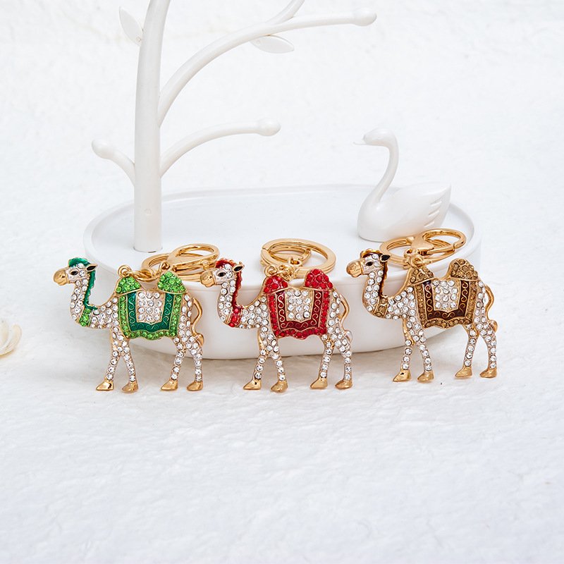 Rhinestone Crystal Camel KeyChain figurines Bag Charm Deco Ornament Enamel Camel Statues Diamond Animal Metal Key Chain Jewelry