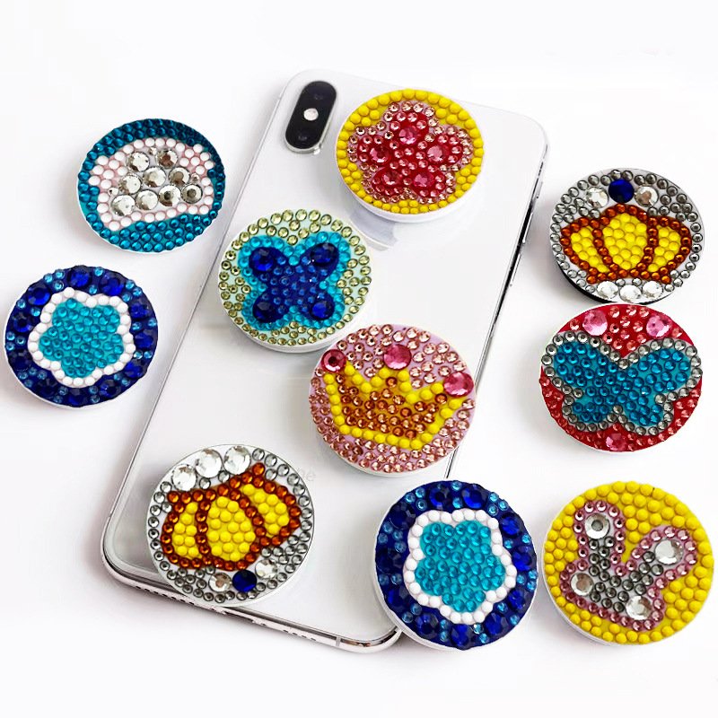 Hot selling new fashion 5 pieces set DIY diamond painting mobilephone airbag holder bracket retractable mobile folding cushion