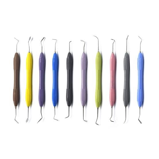 ARTE Kit Anterior ARTE Kit Posterior Designed for Dental Composite LAYERING Style Italiano Instruments for esthetic restorations