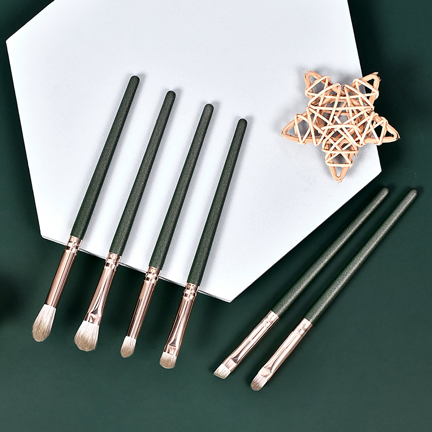DailyQueen 6pcs Makeup Brushes Set Cosmetic Foundation Powder Blush Eye Shadow Lip Blend Green Wooden Make Up Brush Tool