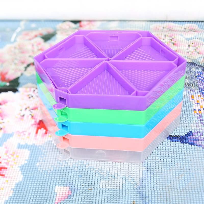 Hexagonal color tray, 28 compartment box tool set
