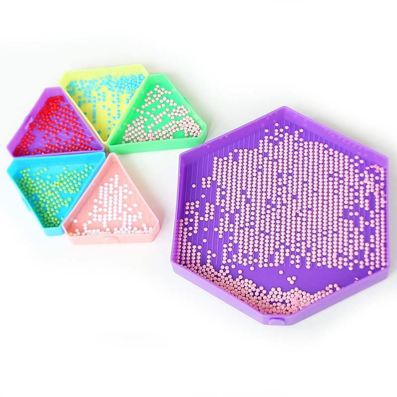 Hexagonal color tray, 28 compartment box tool set