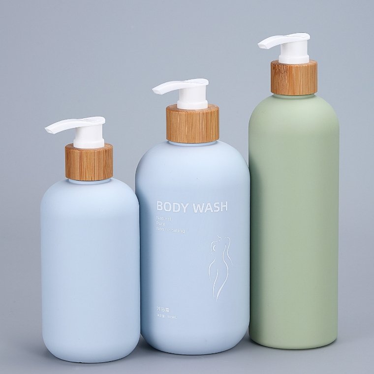 Shampoo Bottle Hotel Shower Gel Bottle 300ml 400ml Plastic with Bamboo Luxury Pump Cap for Travel Shampoo Packaging Cosmetic