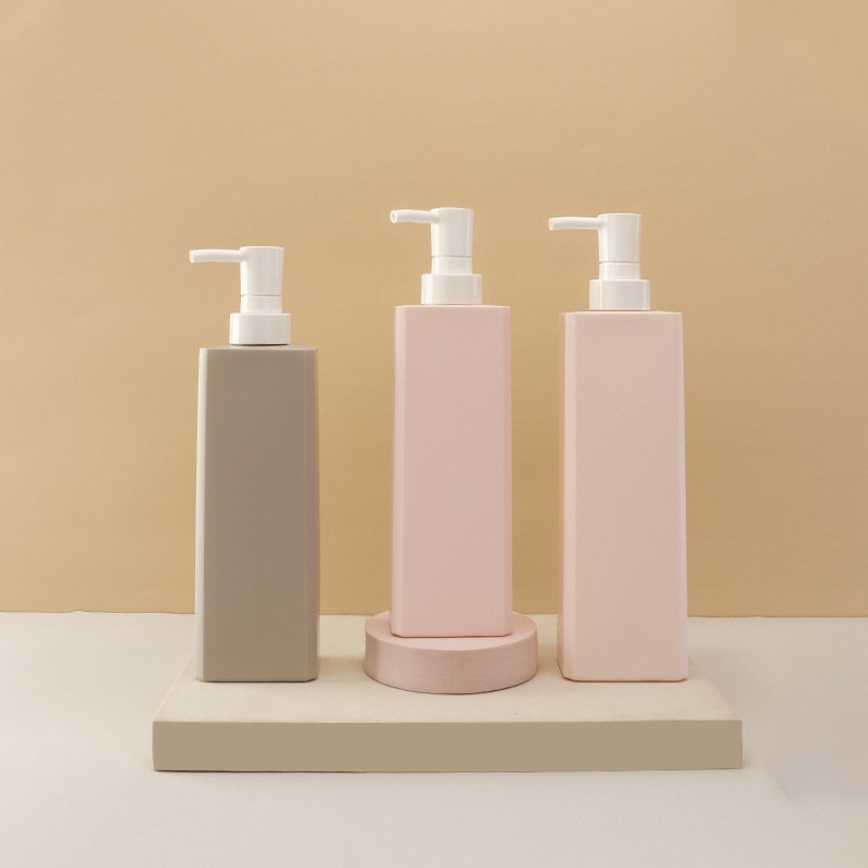 Custom 500ml600ml Shampoo Bottle Square HDPE empty plastic lotion bottle Large capacity press shower gel bottle