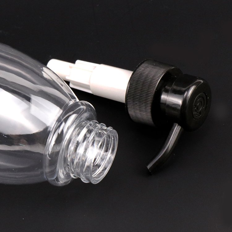 Wholesale Lotion Dish Soap Hand Wash Hanging Shower Gel Bottles Shampoo Pet Empty Cosmetic Pump Clear 500ml Plastic PUMP Sprayer