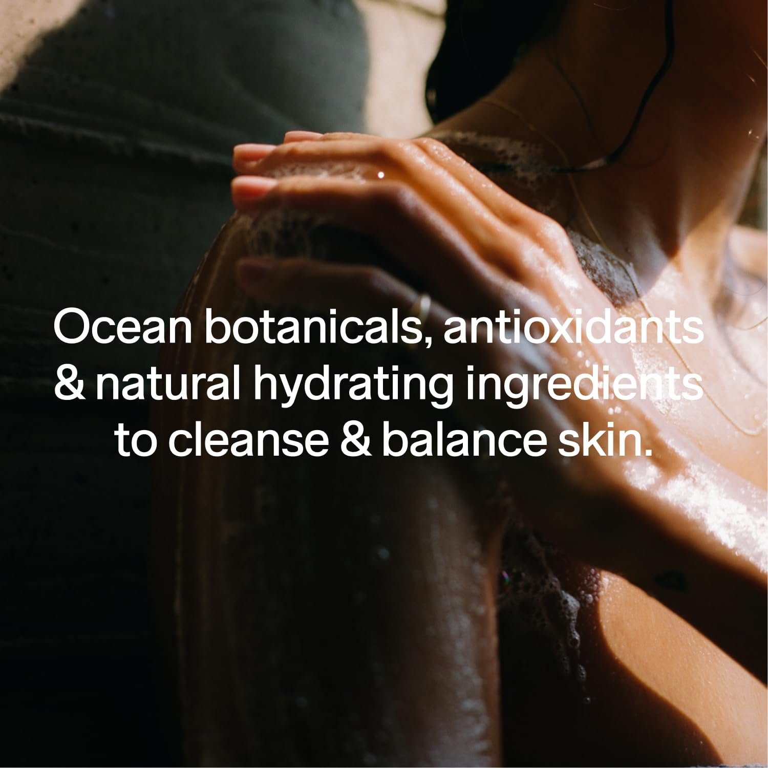 natural whitening body wash for all skin types with Antioxidant Niacinamide & Hyaluronic Acid cleansing shower gel