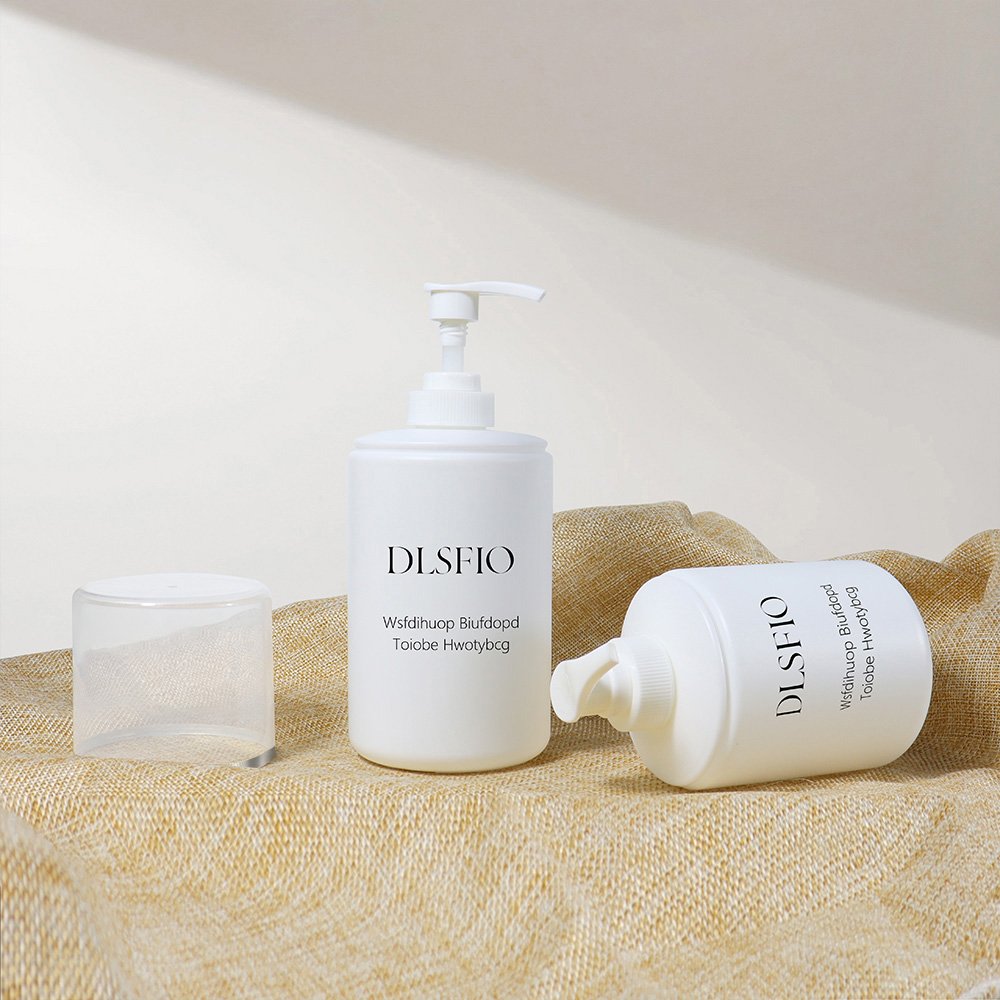 Empty Shampoo Liquid Soap Dispenser Packaging 250ml 300ml 400ml 500ml White HDPE Plastic Lotion Bottle with Silver Edge Lid