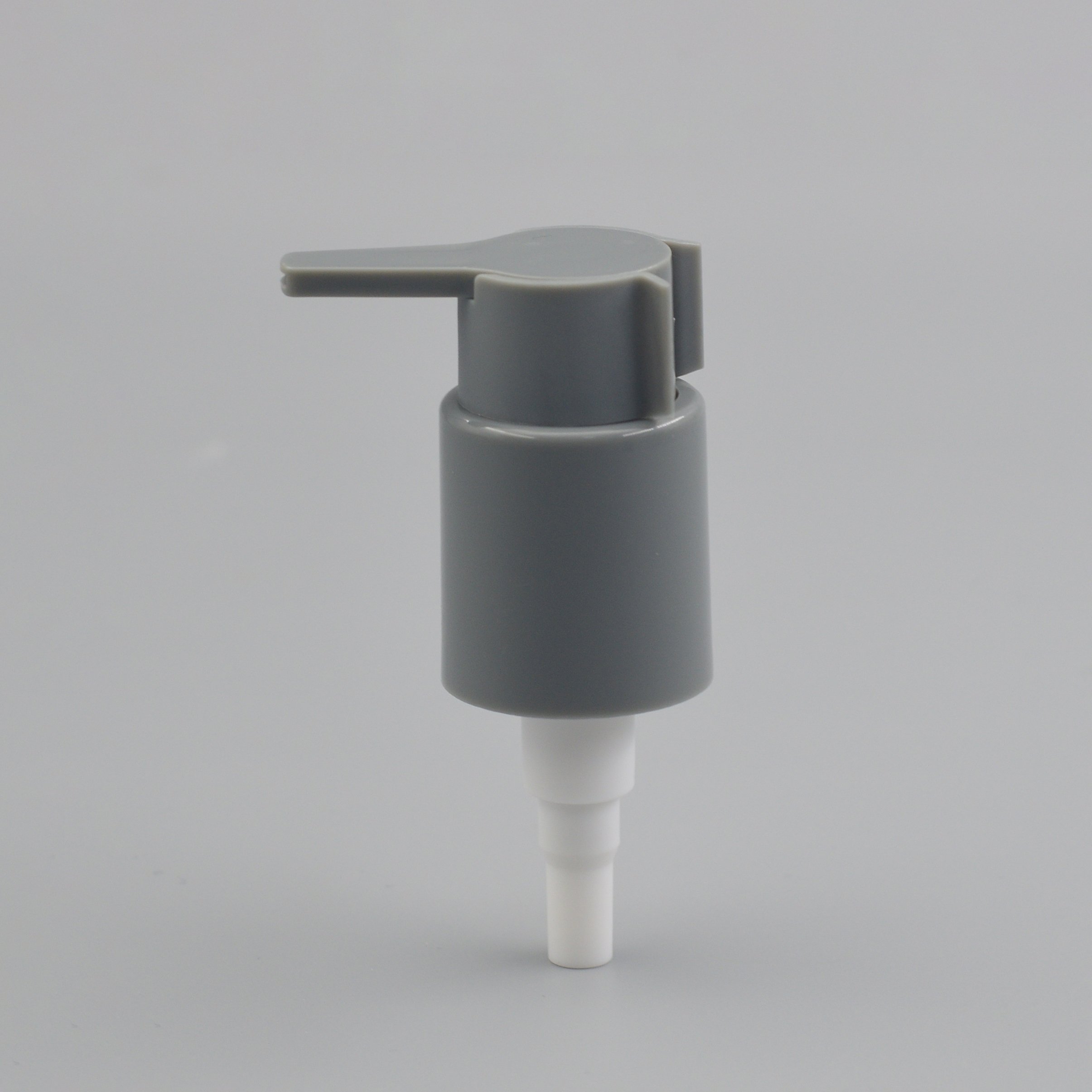 Manufacturer supply 24/410 28/410 Plastic Pp Glossy Smooth Closure Emulsion Lotion Pump Long Nozzle With Clip