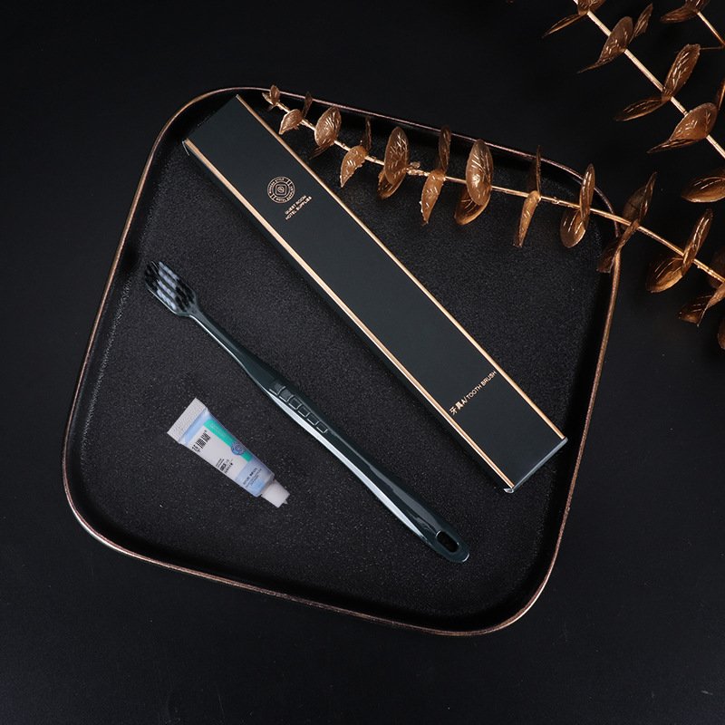 Disposable toiletry set hotel toothbrush disposable shower cap shampoo Shower Gel portable soap Comb