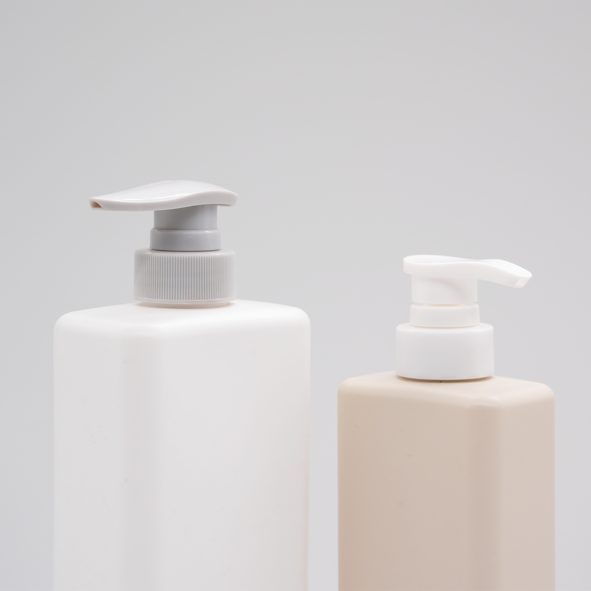500ml 750ml pressure bottle HDPE plastic high-end washing bottle 500ml high-end hotel shampoo shower gel bottle