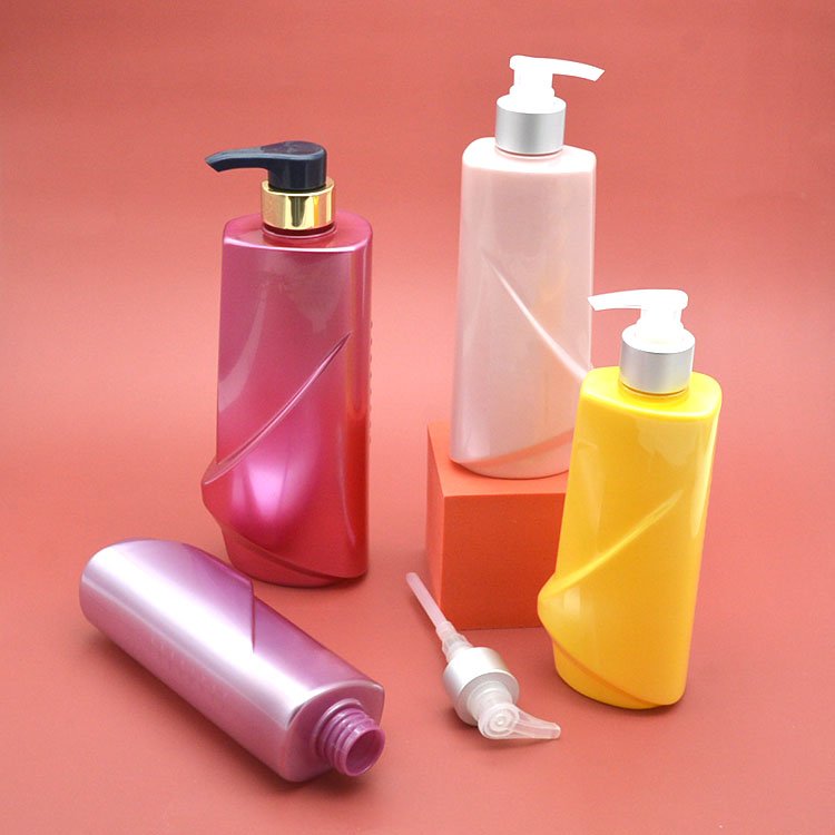 Plastic Luxury Empty for Hair Oil Bottles Applicator with Colored Lotion Pump 250ml Black 700ml Packaging Hair Oil Bottle PET